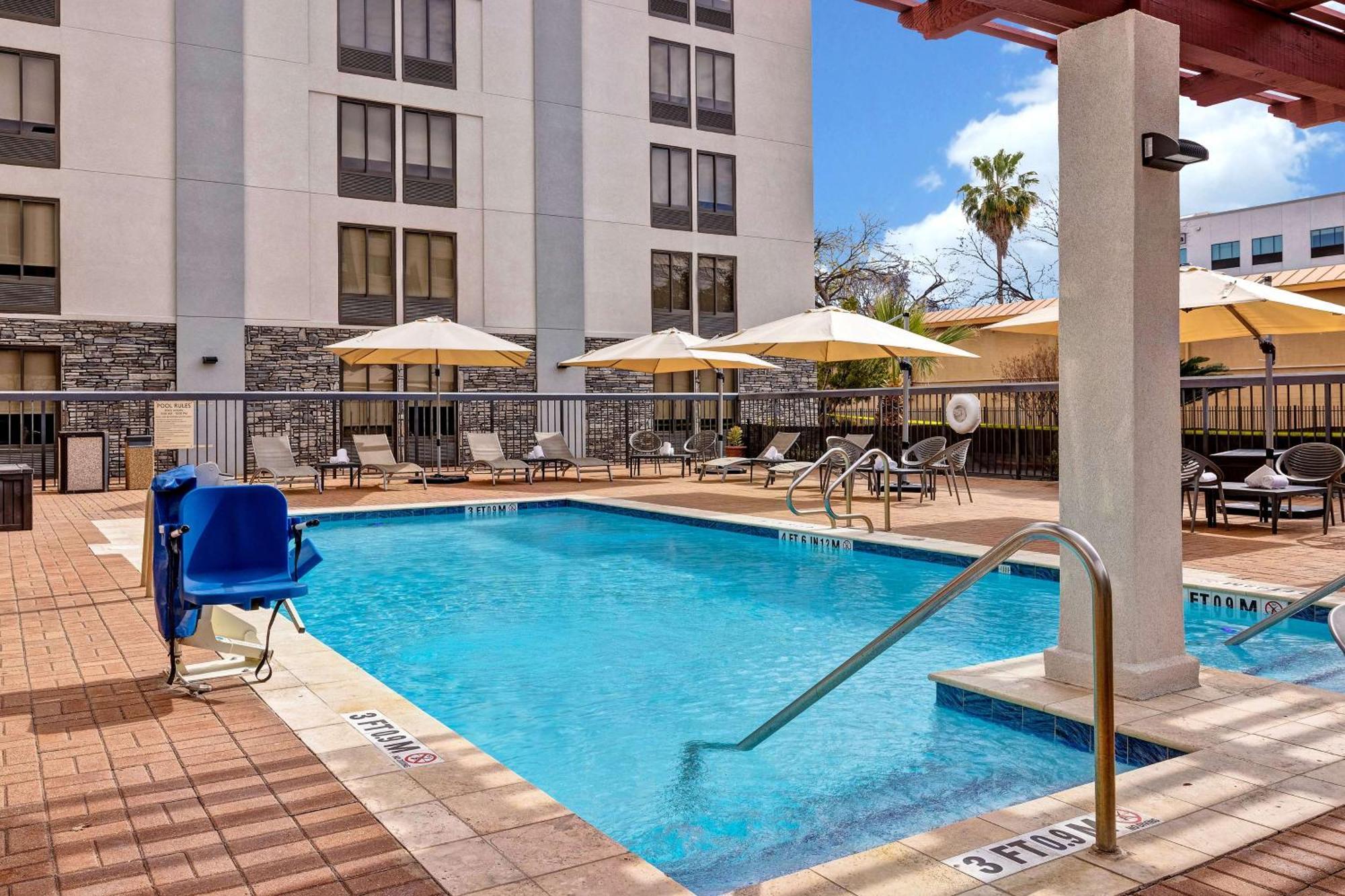 Hampton Inn San Antonio Downtown Extérieur photo